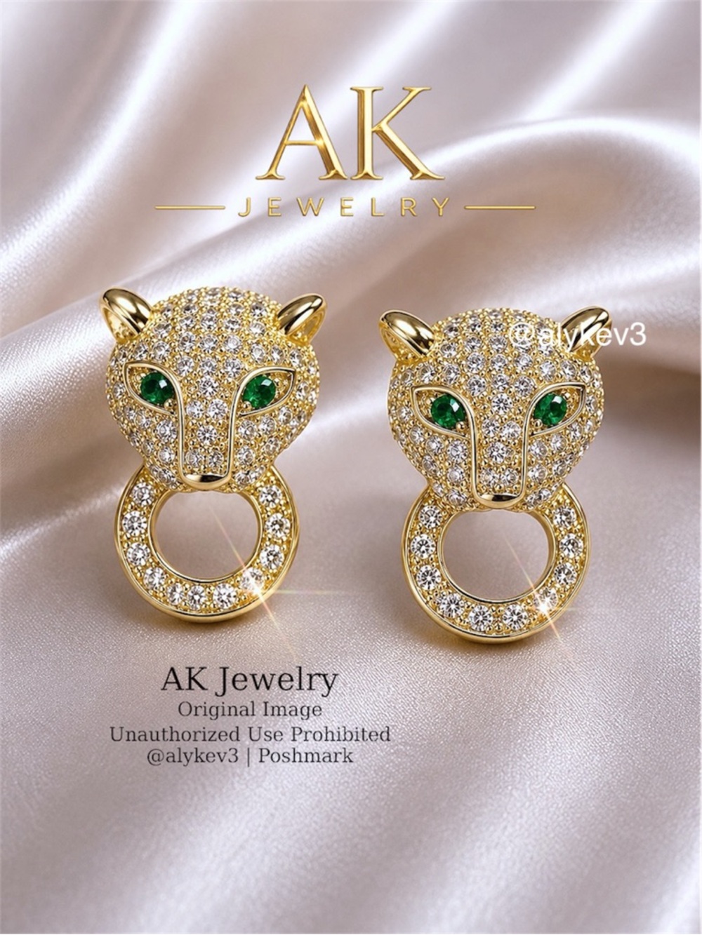 💎18k PANTHER Pave Stones, Brilliant Emerald Green Eyes, Leopard, Cheetah Knocker